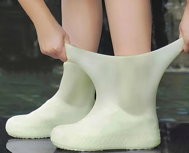 Silicone Waterproof Rain Shoe Covers for Men and Women