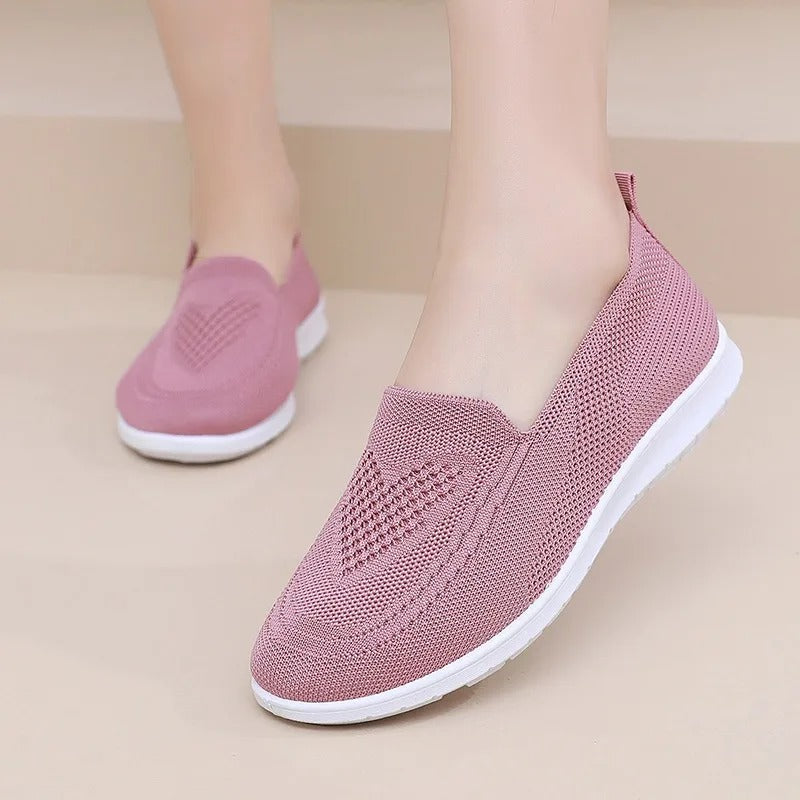 Women's Breathable Casual Shoes – Lightweight Fabric Low-Cut Walking Shoes for Spring and Summer