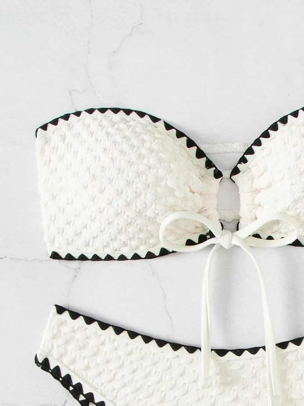 Women's Two-Piece Strapless Swimsuit – White Bandeau Bikini Set with Lace-Up Back