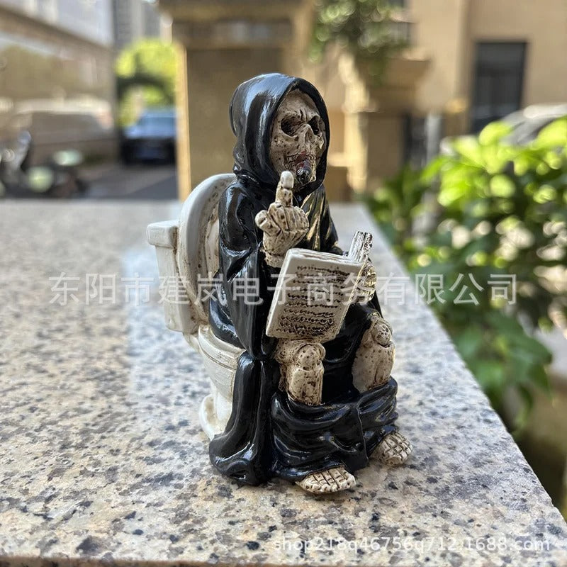 Resin Skeleton Figurine – Decorative Collectible Statue for Home Decor
