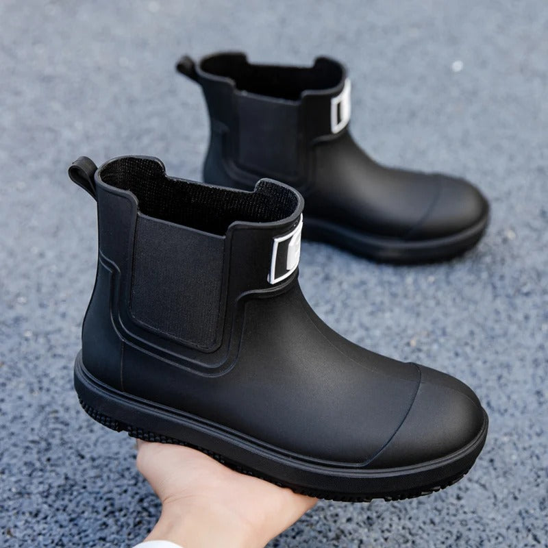 Men’s Short Rain Boots, Waterproof PVC Slip-On Shoes, Non-Slip Low-Top Boots for Farm Work and Outdoor Use